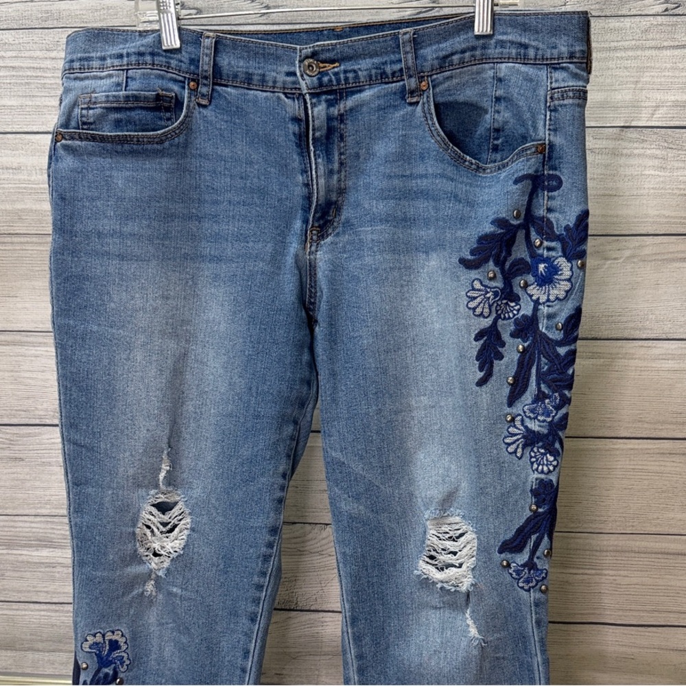 Jessica Simpson Mika Best Friend Floral Embroidered Distressed Jeans, size 16W
